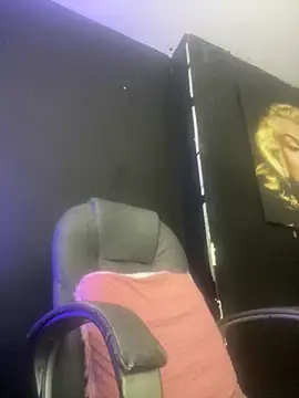 viktoria davis  online show from 14, 10, 2025