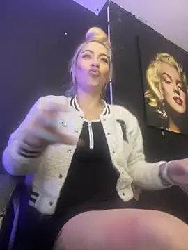 viktoria davis  online show from 29, 10, 2025