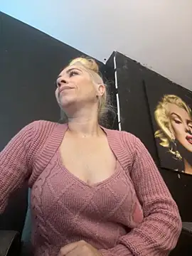 viktoria davis  online show from 1, 10, 2025