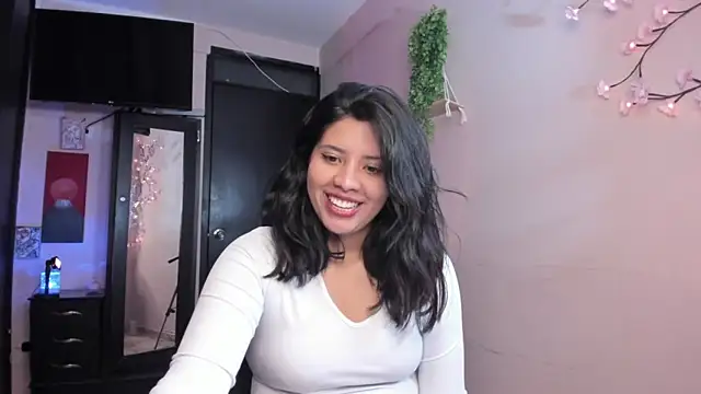 Snapshot of byanabrown chatting on 15, 7, 2026 byanabrown online show from 15, 7, 2026