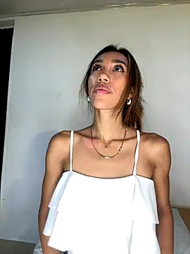 zoe storm online show from 9, 9, 2025