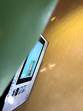 zoe storm online show from 3, 12, 2025