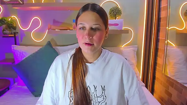 Palmer Evans online show from 4, 10, 2025