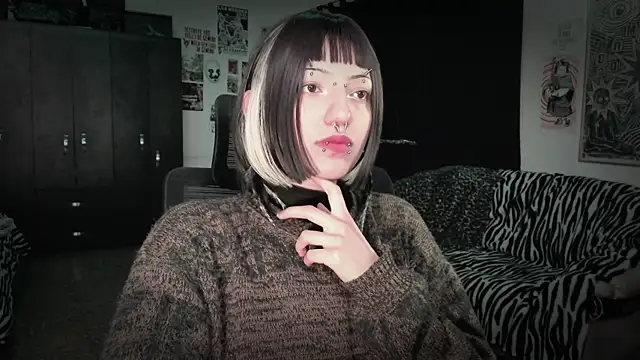 roxy toxic online show from 9, 6, 2026