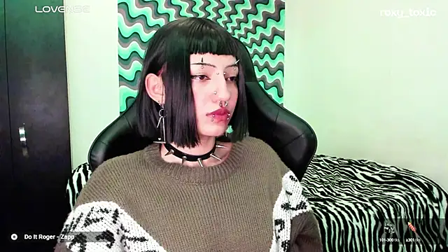 roxy toxic online show from 18, 3, 2025