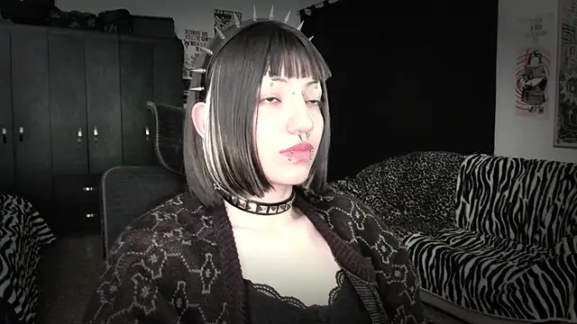 Snapshot of roxy_toxic chatting on 1, 7, 2026 roxy toxic online show from 1, 7, 2026