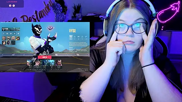 EveBaker04 online show from 21, 10, 2025