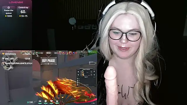 EveBaker04 online show from 2, 3, 2025