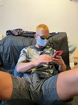 ki--kun online show from 19, 4, 2026