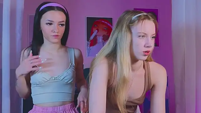 Snapshot of katt__y chatting on 7, 3, 2025 katt y online show from 7, 3, 2025