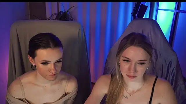 Snapshot of katt__y chatting on 8, 2, 2025 katt y online show from 8, 2, 2025