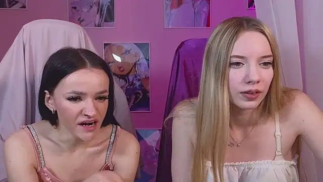 Snapshot of katt__y chatting on 4, 2, 2025 katt y online show from 4, 2, 2025