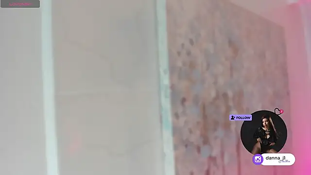 DannaJhonson1 online show from 15, 4, 2026