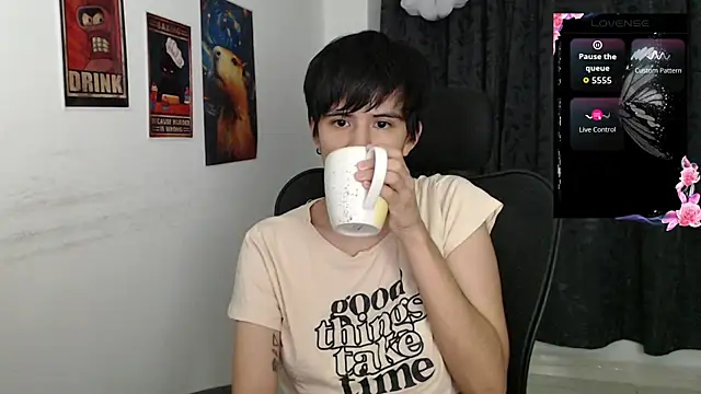 Snapshot of Dha_lia0 chatting on 11, 10, 2025 Dha lia0 online show from 11, 10, 2025