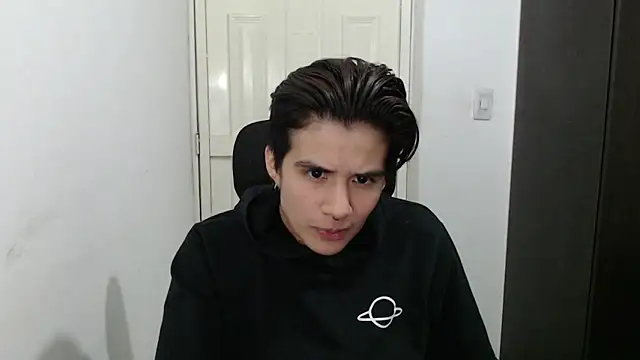 Snapshot of Dha_lia0 chatting on 19, 1, 2025 Dha lia0 online show from 19, 1, 2025