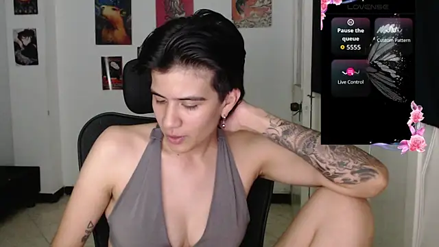 Snapshot of Dha_lia0 chatting on 4, 12, 2025 Dha lia0 online show from 4, 12, 2025