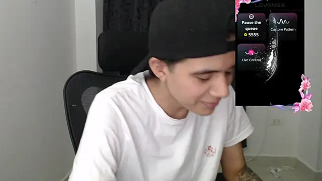 Snapshot of Dha_lia0 chatting on 20, 12, 2025 Dha lia0 online show from 20, 12, 2025