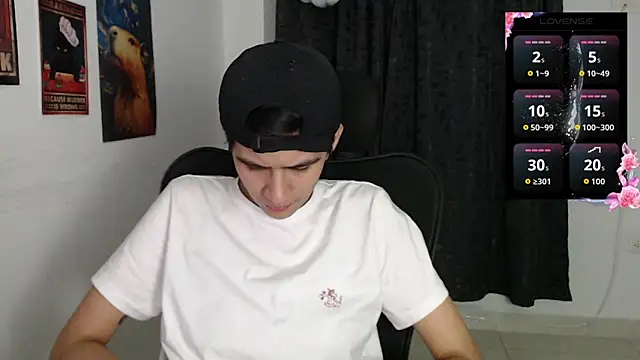 Snapshot of Dha_lia0 chatting on 8, 10, 2025 Dha lia0 online show from 8, 10, 2025