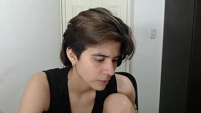 Snapshot of Dha_lia0 chatting on 27, 1, 2025 Dha lia0 online show from 27, 1, 2025