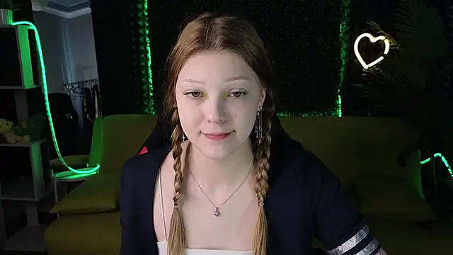 MiaWhisper online show from 29, 1, 2025