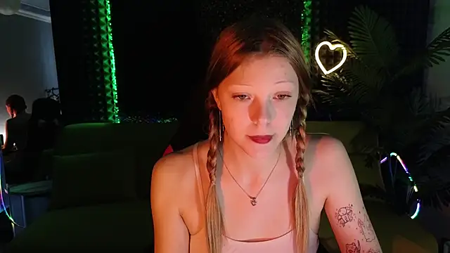 MiaWhisper online show from 11, 2, 2025