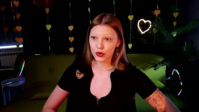 MiaWhisper online show from 19, 2, 2025