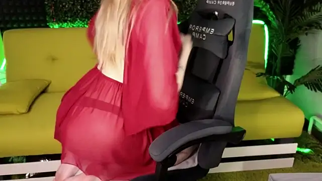 MiaWhisper online show from 14, 3, 2025