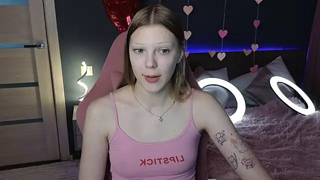 MiaWhisper online show from 17, 2, 2025