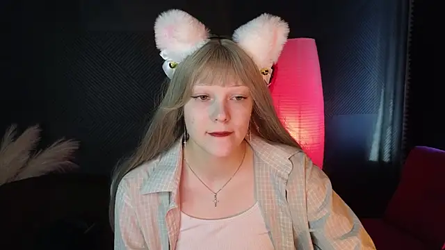 MiaWhisper online show from 3, 3, 2025