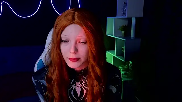 MiaWhisper online show from 28, 1, 2025