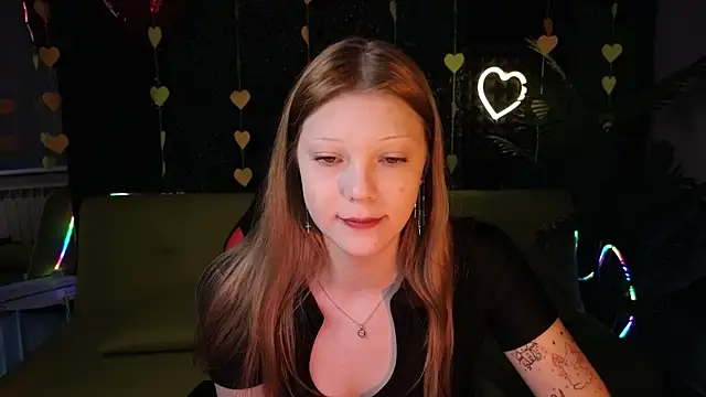 MiaWhisper online show from 19, 2, 2025