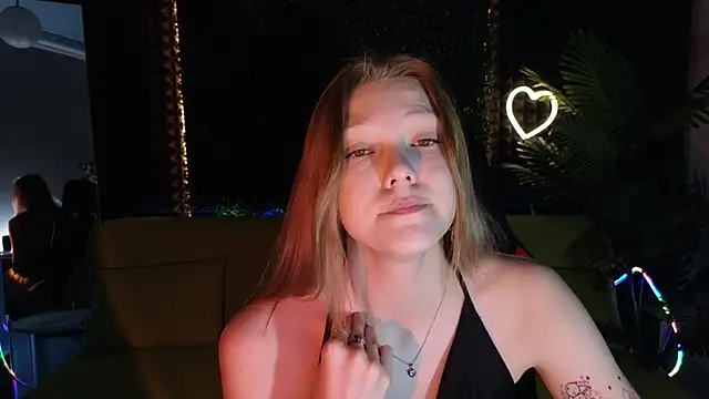 MiaWhisper online show from 10, 2, 2025