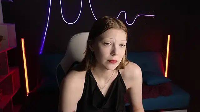 MiaWhisper online show from 24, 1, 2025