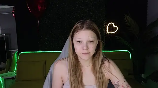 MiaWhisper online show from 17, 3, 2025