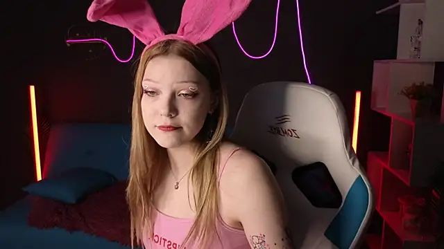 MiaWhisper online show from 25, 1, 2025