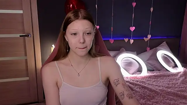 MiaWhisper online show from 20, 2, 2025