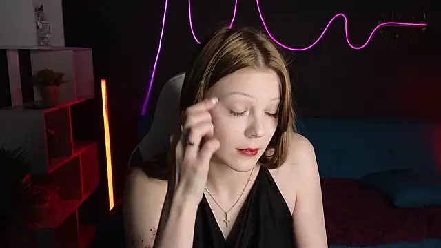 MiaWhisper online show from 23, 1, 2025