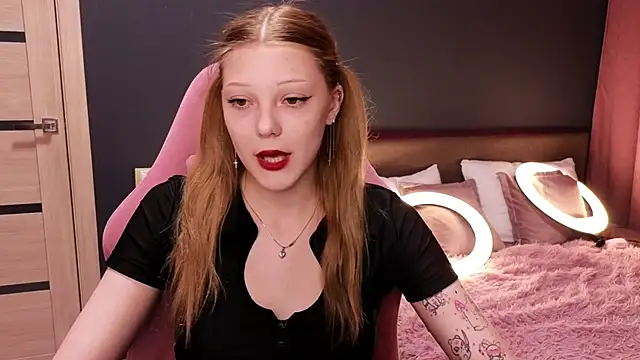 MiaWhisper online show from 5, 2, 2025