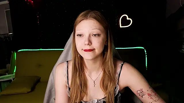 MiaWhisper online show from 23, 3, 2025