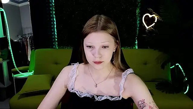 MiaWhisper online show from 27, 1, 2025