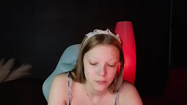 MiaWhisper online show from 3, 3, 2025