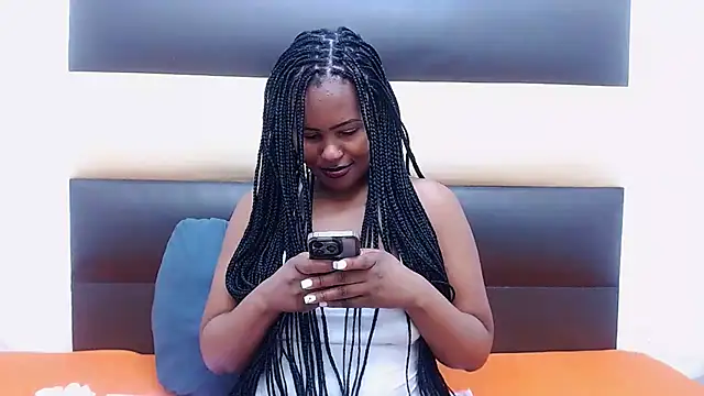 Naughtyashellxx online show from 28, 2, 2025