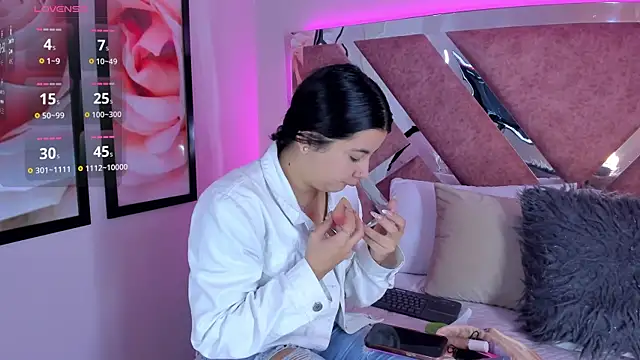 ValeriaOrtega online show from 6, 10, 2025