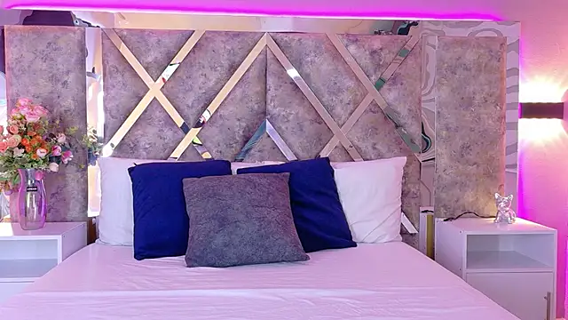 ValeriaOrtega online show from 3, 10, 2025