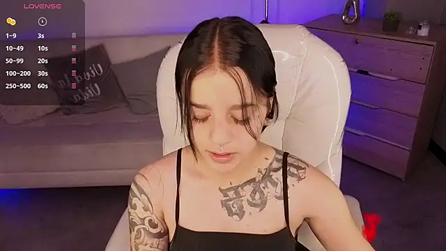 Nicole Foxx  online show from 24, 3, 2026