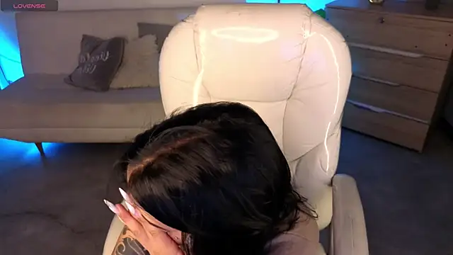 Nicole Foxx  online show from 20, 2, 2026