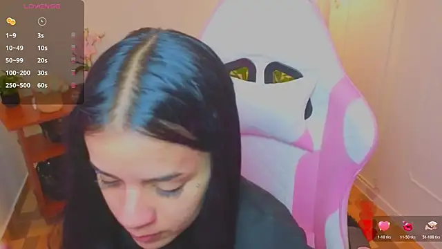Snapshot of Nicole_Foxx_ chatting on 15, 7, 2026 Nicole Foxx online show from 15, 7, 2026
