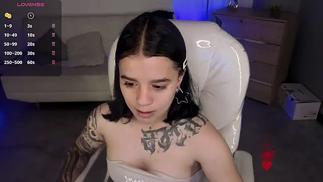 Nicole Foxx  online show from 11, 1, 2026