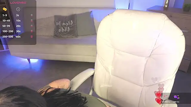 Nicole Foxx  online show from 24, 2, 2026