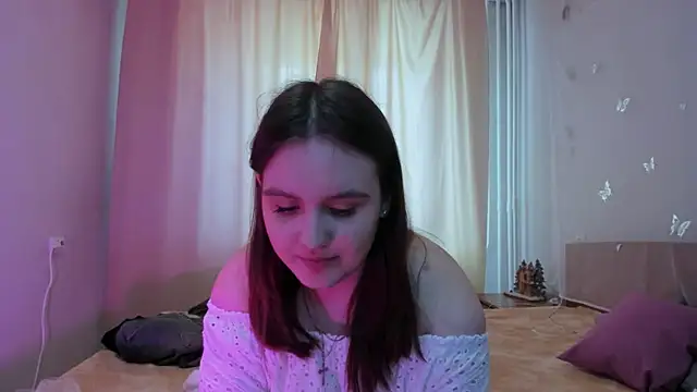 Chelsy Berry online show from 3, 2, 2025